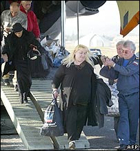 Người Gruzia bị Nga trục xuất xuống máy bay ở Tbilisi