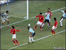 الهدف الأول