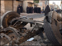 рештки бомби, закладеної у вантажівку, неподалік Багдада 