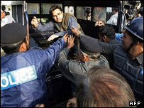 पाकिस्तान में गिरफ़्तारियाँ