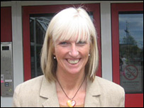 Hiệu phó Aileen Spence