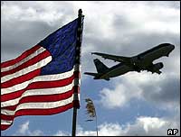 Avião levantando vôo nos EUA