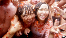 tomatina in bunol, spain