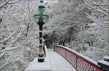 Lighthouse Score to Belle Vue Park footbridge