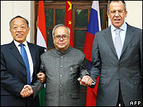 चीन, भारत और रूस के विदेश मंत्री