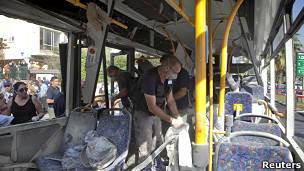 اتوبوس بمب گذاری شده