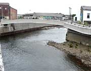 Y bont newydd, Pen-y-Bont