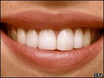 दाँत शरीर का सबसे मज़बूत और सख़्त हिस्सा होता है