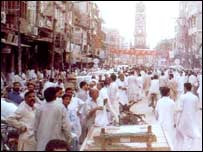 فیصل آباد سُوتر منڈی کا منظر