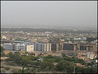 ساختمانهای درحال احداث مجتمع دانشگاهی هرات (عکس از سایت herat.co.uk) 