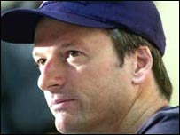 ऑस्ट्रेलिया के टेस्ट कप्तान स्टीव वॉ