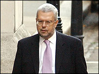 İstifa eden BBC Yönetim Kurulu Başkanı Gavyn Davies 