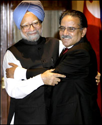 मनमोहन सिंह और प्रचंड