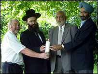 Representantes de várias religiões em Glasgow