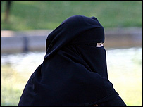 زن برقع پوش