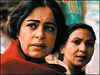 फ़िल्म ख़ामोश पानी में किरण खेर