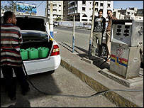 Gazze'de benzin istasyonu