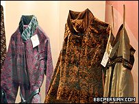 ویترین یک بوتیک در بازارچه ای در تهران