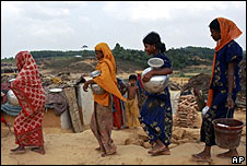 People in Bangladesh collecting water