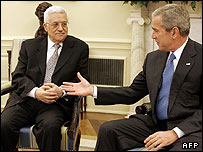 महमूद अब्बास और जॉर्ज बुश