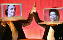  Hai thành viên sáng lập Chad Hurley và Steve Chen