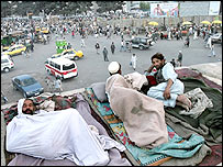 مردان افغان در انتظار کار