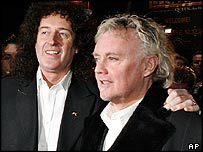 Brian May (esq.) e Roger Taylor já haviam feito shows esporádicos com outros cantores