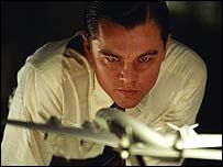 Leonardo DiCaprio interpreta o jovem Howard Hughes, em 'The Aviator'