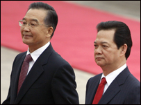 Thủ tướng Nguyễn Tấn Dũng và Ôn Gia Bảo hôm 22/10