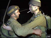 Nhóm lính cuối cùng của Israel rời khỏi Lebanon trong đêm