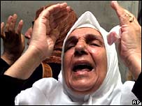 Palestina chora durante funeral de policial na Faixa de Gaza