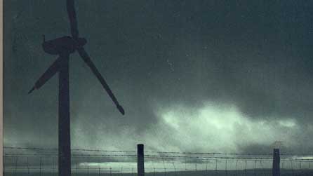 Rhan o glawr 'Llafnau'