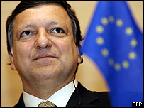 Barraso: "người ta muốn nhìn thấy kết quả thay vì bàn thảo hiến pháp"