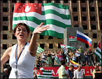 Người dân ở Abkhazia ăn mừng quyết định của Nga