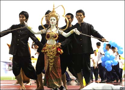 Biểu diễn trong mưa