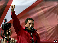Hugo Chávez durante um de seus últimos comícios