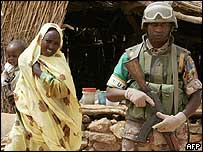 سرباز اتحاديه آفريقا در دارفور