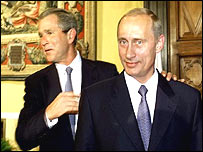 O presidente americano George W. Bush e o presidente Russo Vladimir Putin (esquerda)