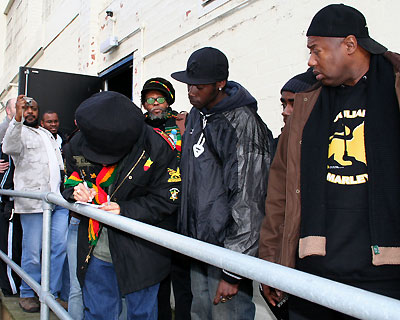 Damian is still signing autographs