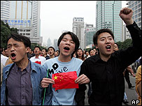 Biểu tình ở Thẩm Quyến kêu gọi tẩy chay hàng Nhật