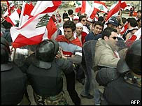 Beyrut'ta düzenlenen gösteride çıkan bir arbede