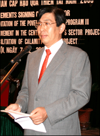 Ông Ayumi Konishi từ ADB  hỏi có bao nhiêu người đọc và hiểu balance sheet