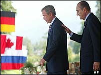 Amerikan Başkanı George Bush ve Fransa Cumhurbaşkanı Chirac