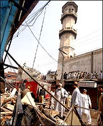 पेशावर में धमाका