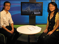 在演播间接受天舒采访的姜培源