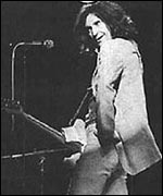 Ray Davies at Bickershaw (pic: Chris Hewitt)