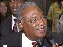 gerard latortue, primeiro-ministro interino do Haiti