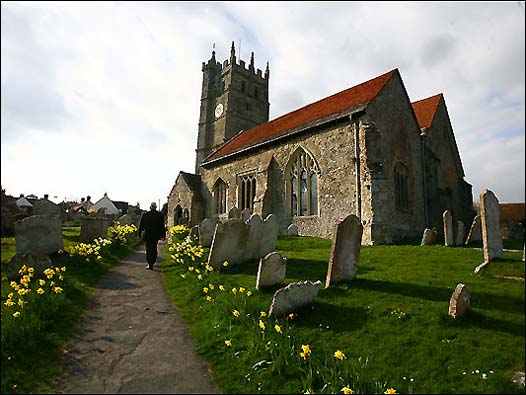 该岛在15世纪一度成为独立的王国，但后来回归到英格兰。