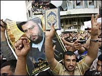 Bağdat'ta es Sadr lehinde düzenlenen gösteri