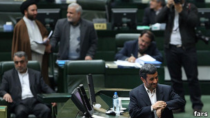 احمدی نژاد در مجلس